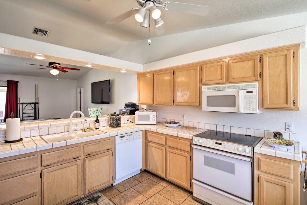 Lake Havasu Home With Rooftop Deck And Mountain Views! مدينة ليك هافاسو المظهر الخارجي الصورة