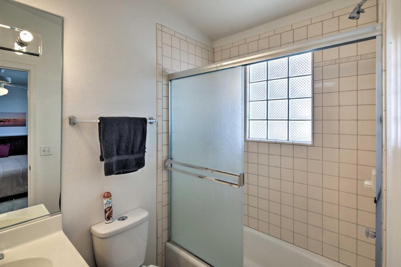 Lake Havasu Home With Rooftop Deck And Mountain Views! مدينة ليك هافاسو المظهر الخارجي الصورة